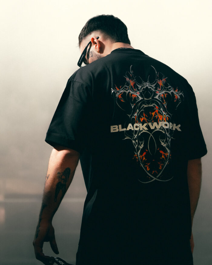 FLAMES_TRIBAL_OVERSIZE_TEE