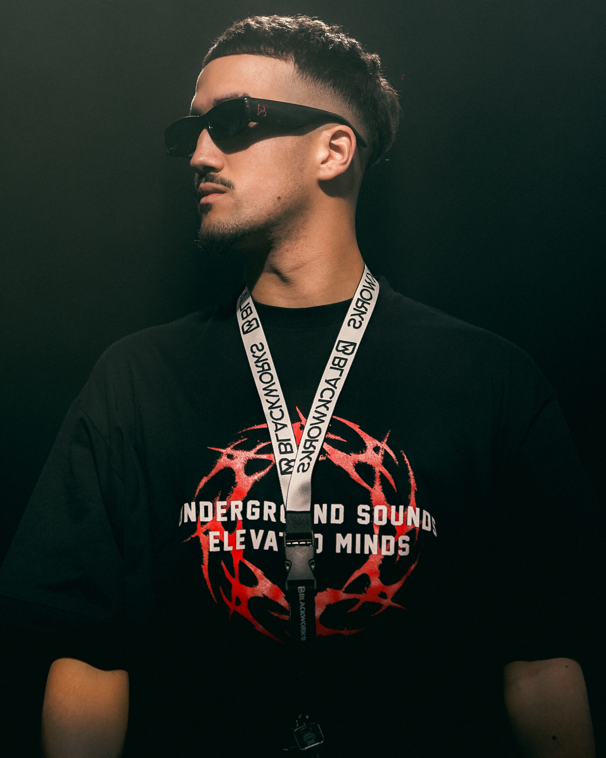 CONNECTOR LANYARD Black / White