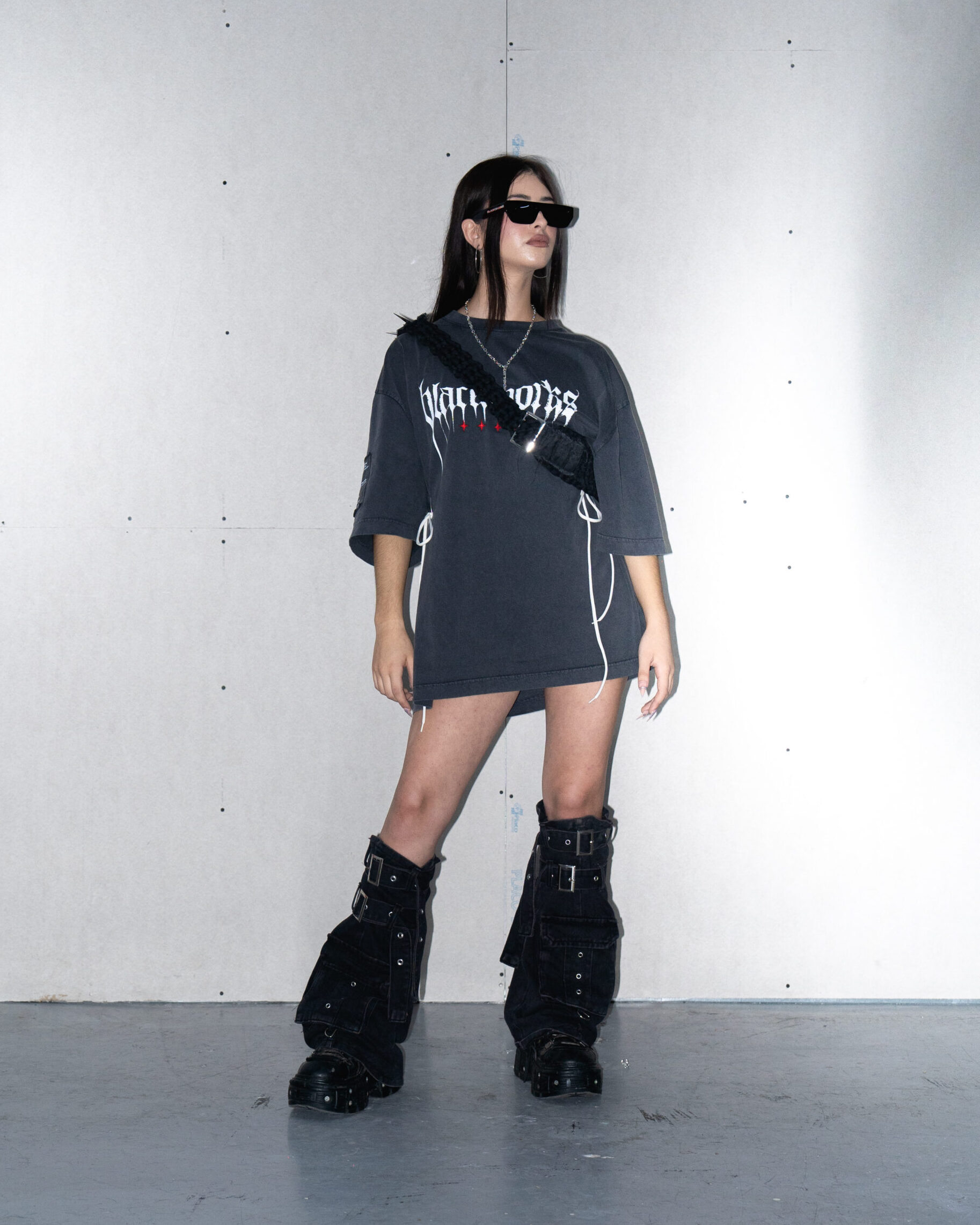 W.D. 001. OVERSIZE TEE