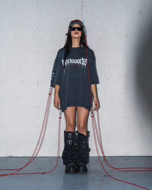 W.D. 001. OVERSIZE TEE