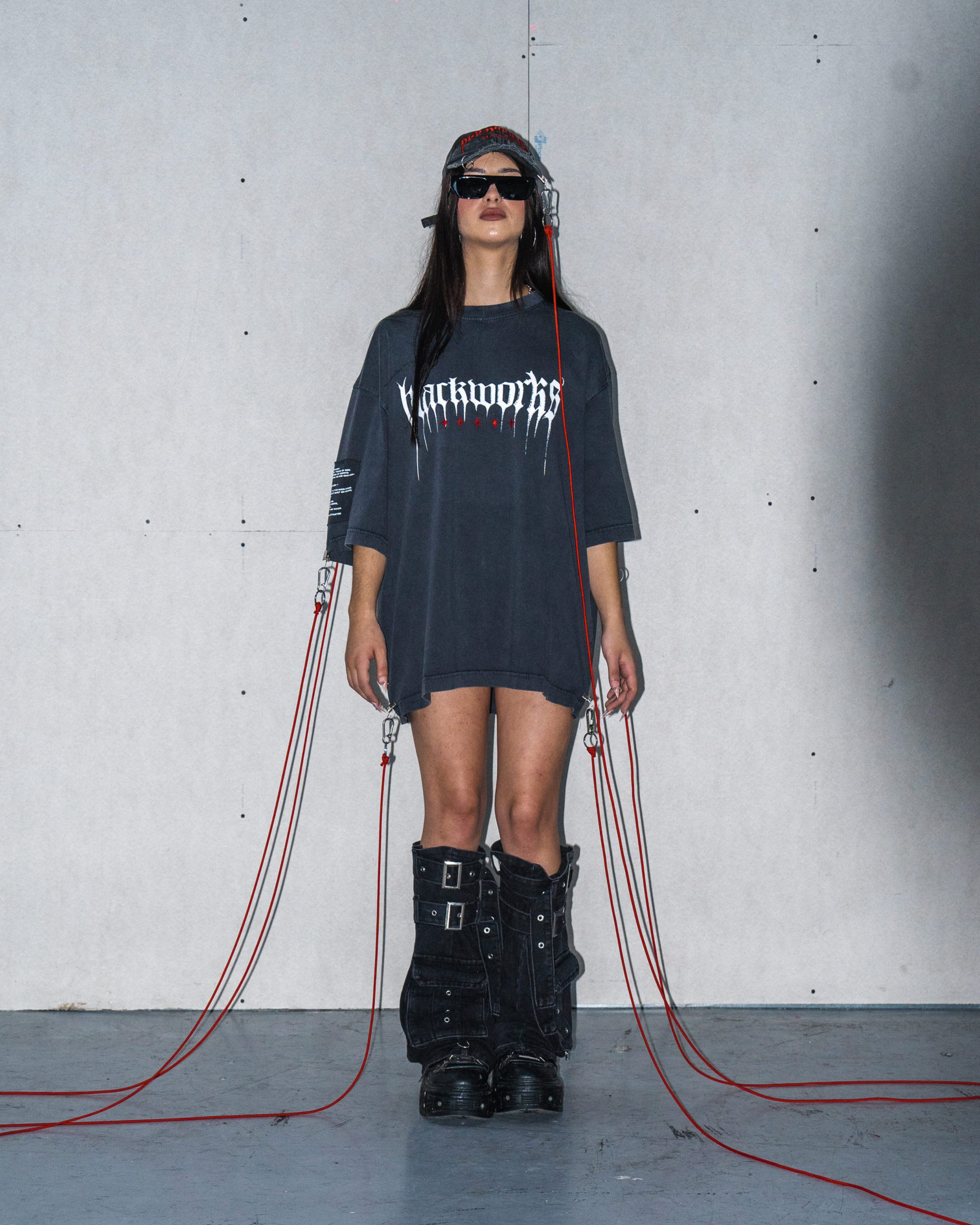 W.D. 001. OVERSIZE TEE