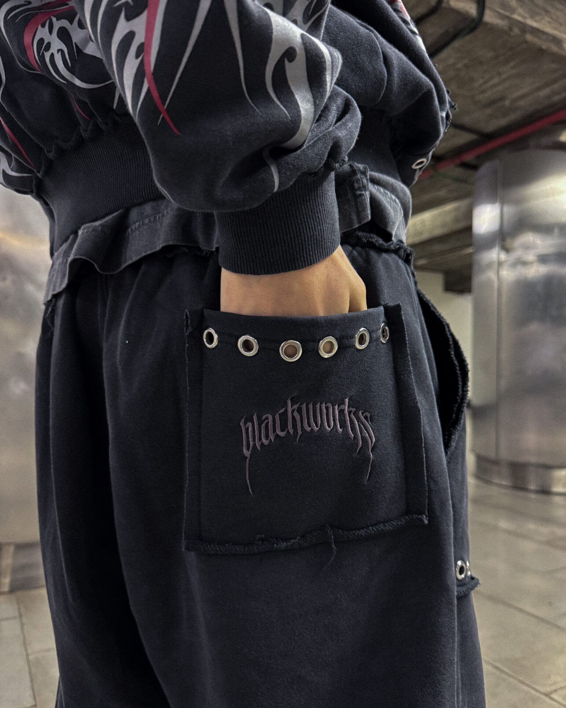 w.d.00 2partTRIBAL PANT