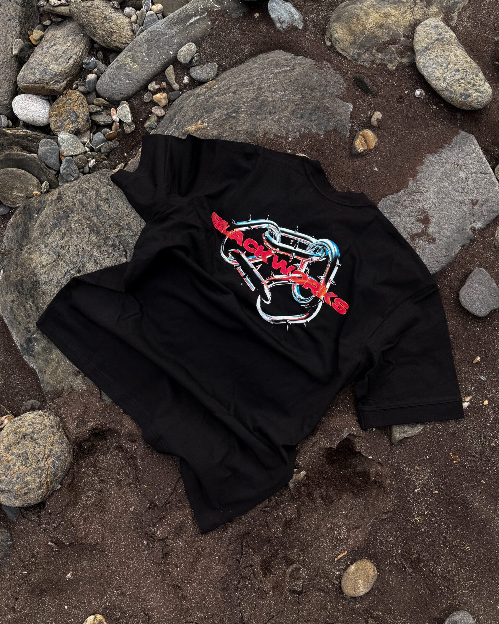 CHAINED OVERSIZE TEE